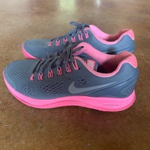 Nike woman’s shoe